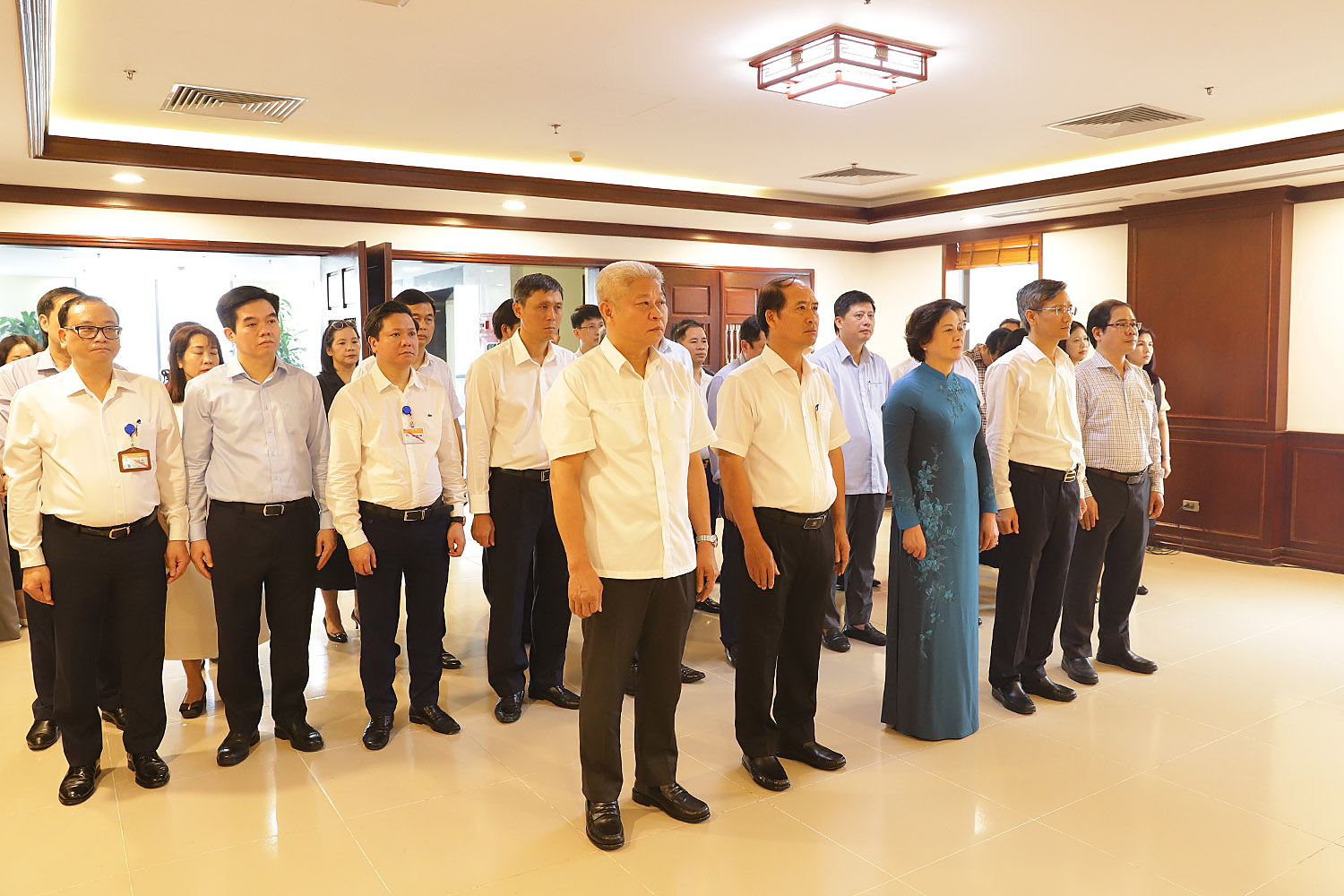 Lễ Dâng Hương Tưởng Niệm Chủ Tịch Hồ Chí Minh của Lãnh Đạo Bộ Nội Vụ